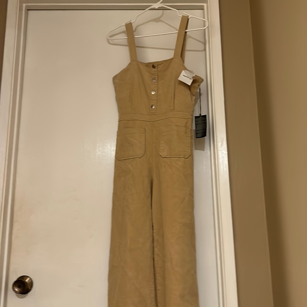 Forever 21 corduroy beige jumpsuit size Medium NWT